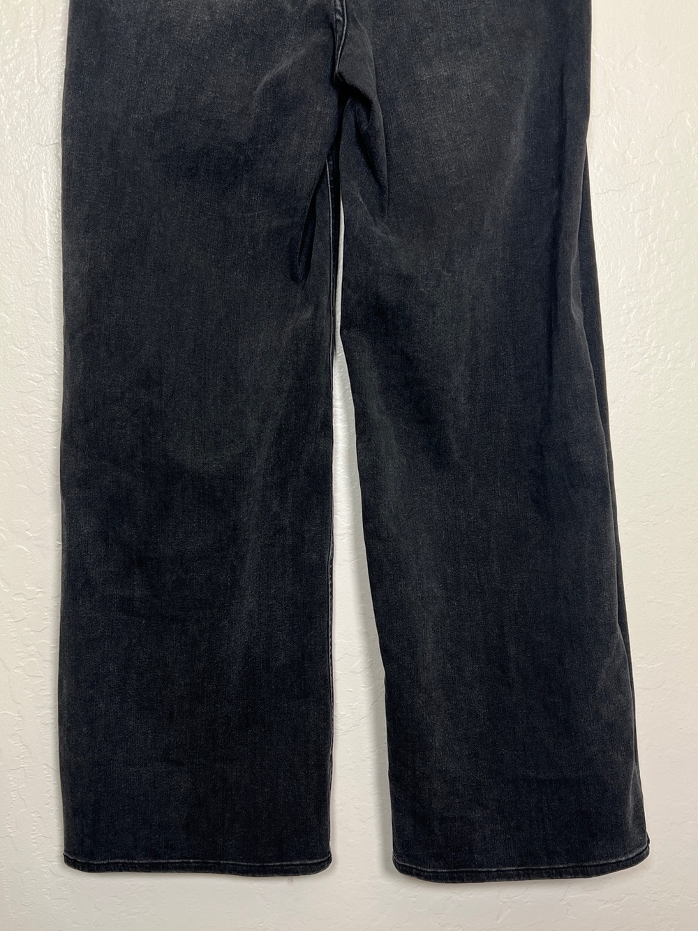 QUINCE Women’s Size 29 X 32 Faded Black Bella Stretch Wide Leg Jeans - Picture 11 of 16